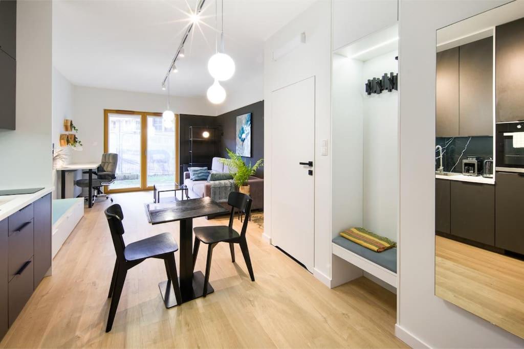 Modern Apt Next To Train Station Kraków Zewnętrze zdjęcie